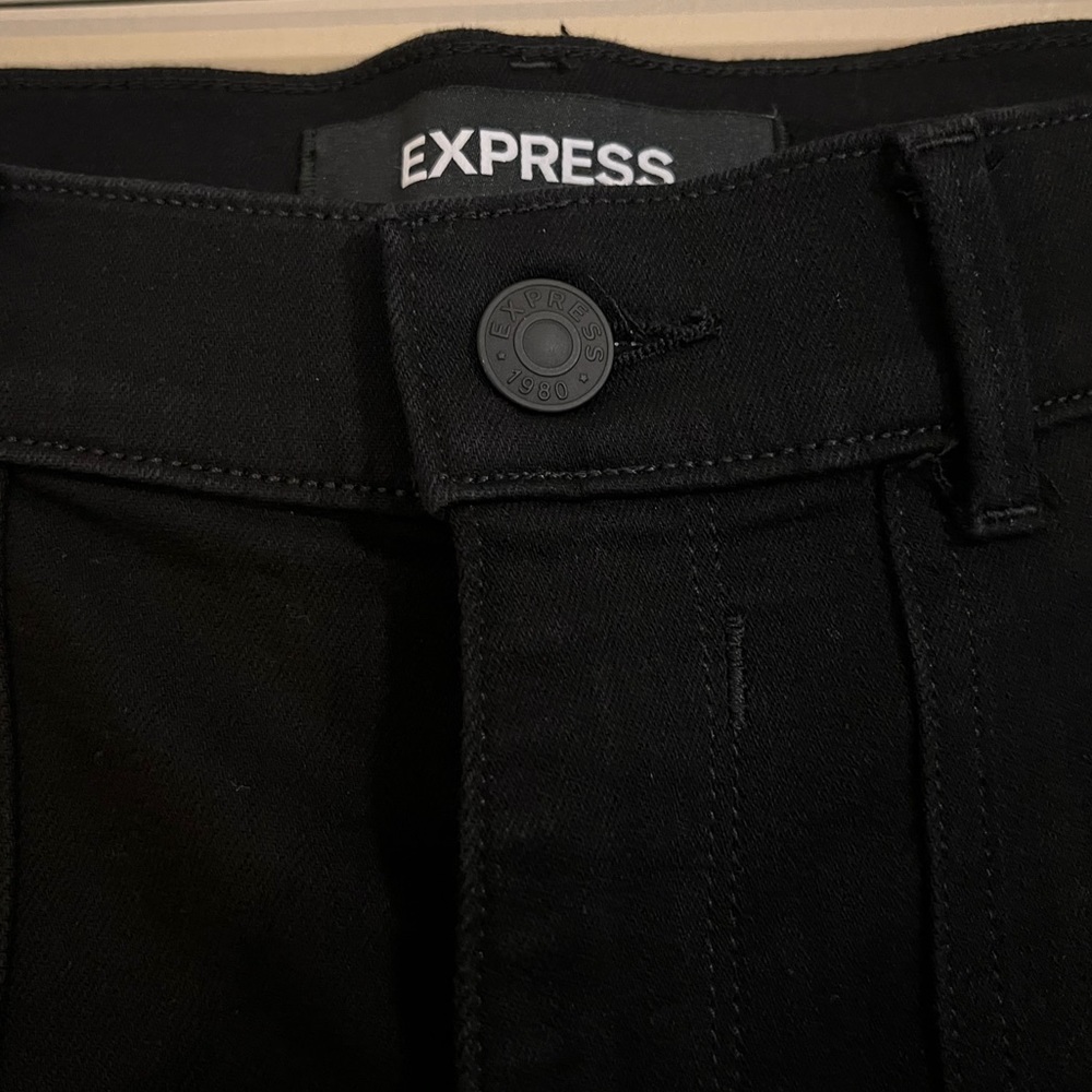 NEVER WORN Express Black Bell Flare Jeans - Size 8 - Picture 5 of 8